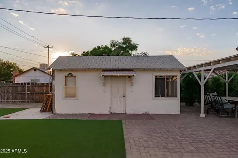 Exterior - 1637 Earll Dr, Phoenix, AZ 85016 photo 7 of 9