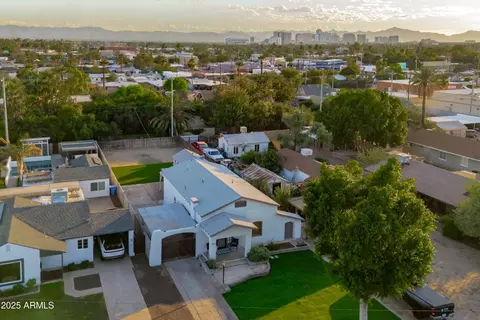 View/Area - 1637 Earll Dr, Phoenix, AZ 85016 photo 3 of 6