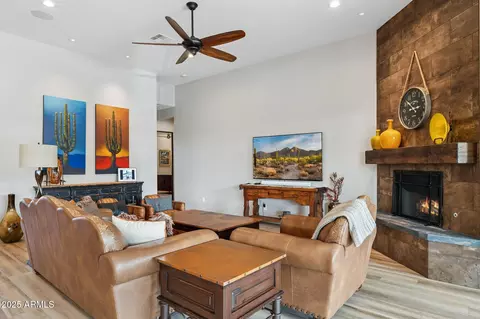 Living - 1510 E Cloud Rd, Phoenix, AZ 85086 photo 1 of 4