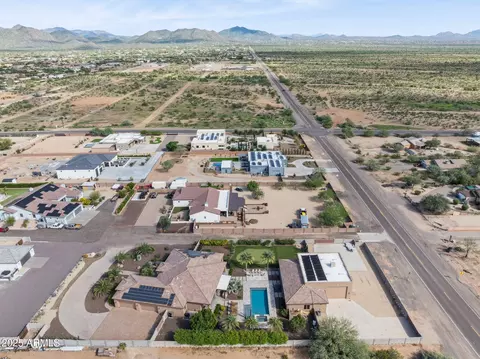 View/Area - 1510 E Cloud Rd, Phoenix, AZ 85086 photo 2 of 3