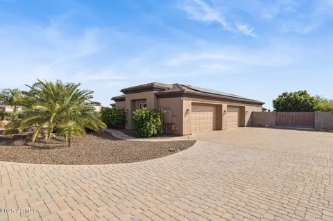 Exterior - 1510 E Cloud Rd, Phoenix, AZ 85086 photo 15 of 28