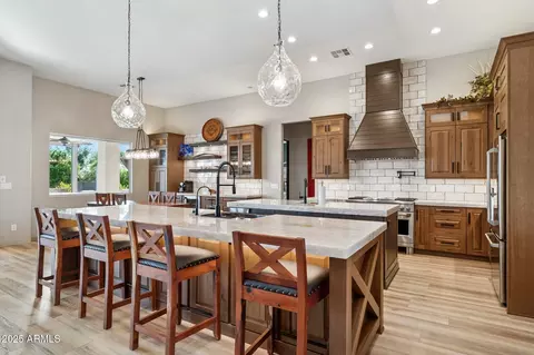 Kitchen - 1510 E Cloud Rd, Phoenix, AZ 85086 photo 1 of 6