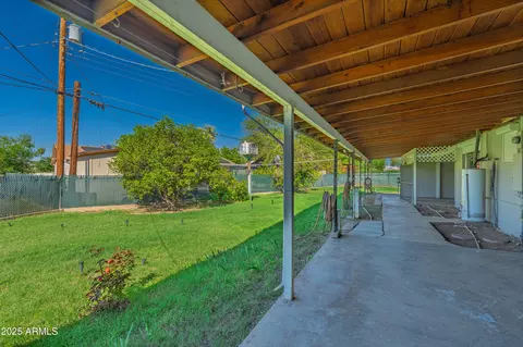 2910 N 60th Dr, Phoenix, AZ 85033 photo 31