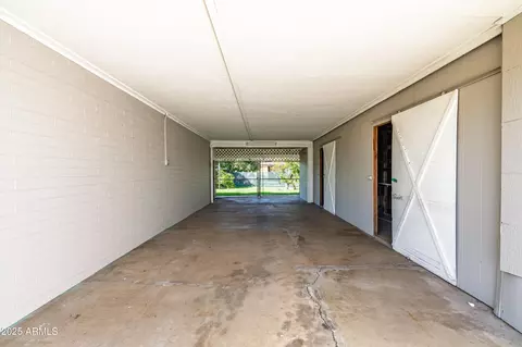 2910 N 60th Dr, Phoenix, AZ 85033 photo 39