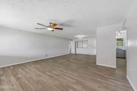 2910 N 60th Dr, Phoenix, AZ 85033 photo 7