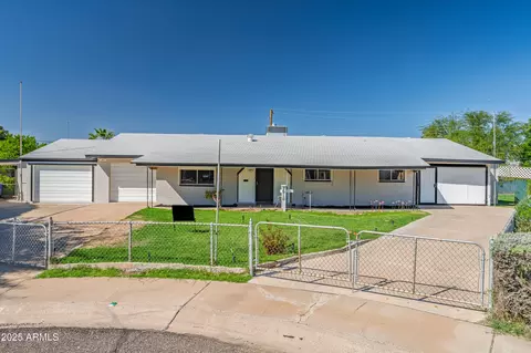 2910 N 60th Dr, Phoenix, AZ 85033 photo 3