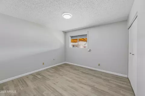2910 N 60th Dr, Phoenix, AZ 85033 photo 15