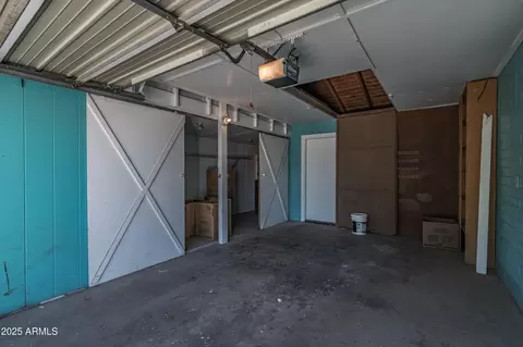 2910 N 60th Dr, Phoenix, AZ 85033 photo 36