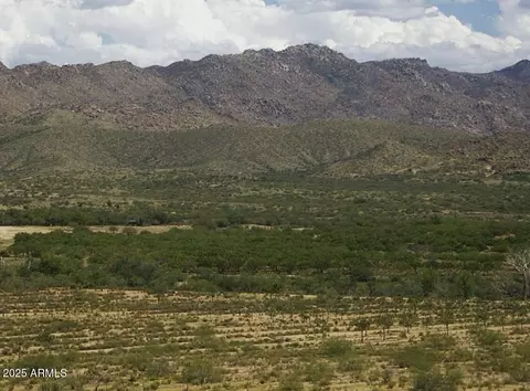8 NW Highway 62 Rd NW #A, Congress, AZ 85332