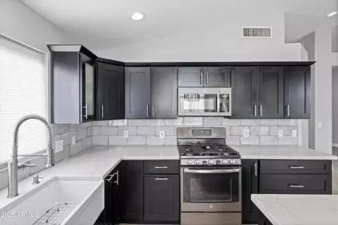 Kitchen - 2833 E Renee Dr, Phoenix, AZ 85050 photo 7 of 7