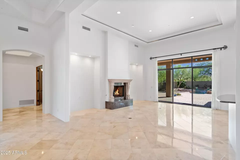 Living - 8300 E Dixileta Dr #235, Scottsdale, AZ 85266 photo 2 of 9