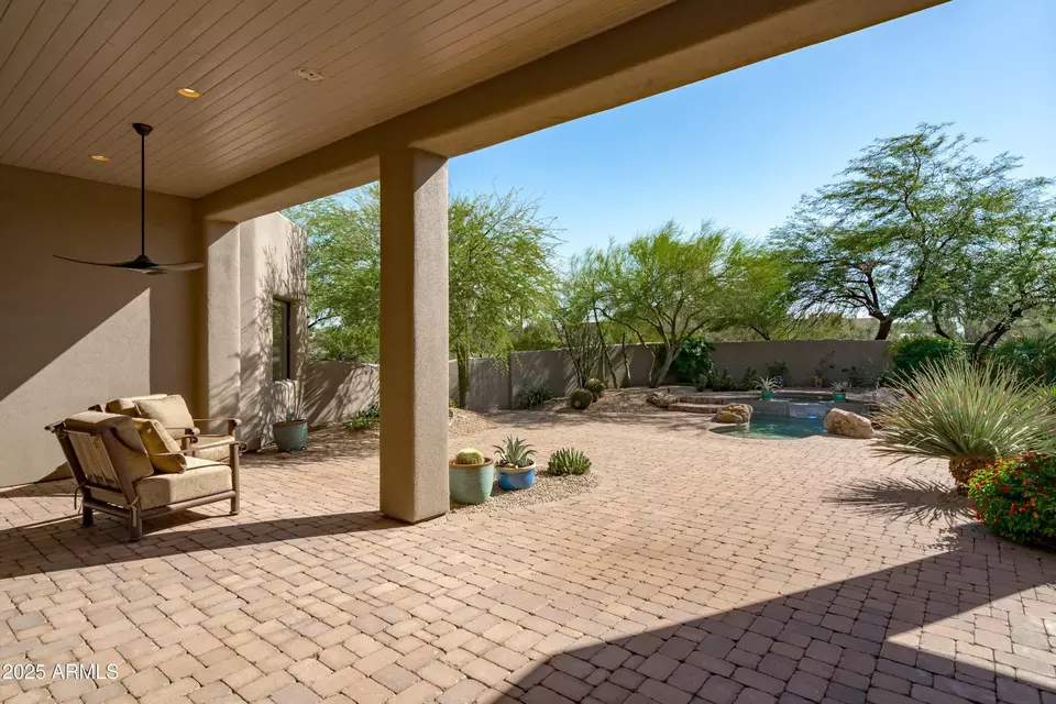 Exterior - 8300 E Dixileta Dr #235, Scottsdale, AZ 85266 photo 9 of 23