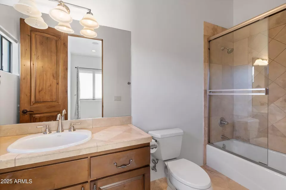 Bath - 8300 E Dixileta Dr #235, Scottsdale, AZ 85266 photo 4 of 6