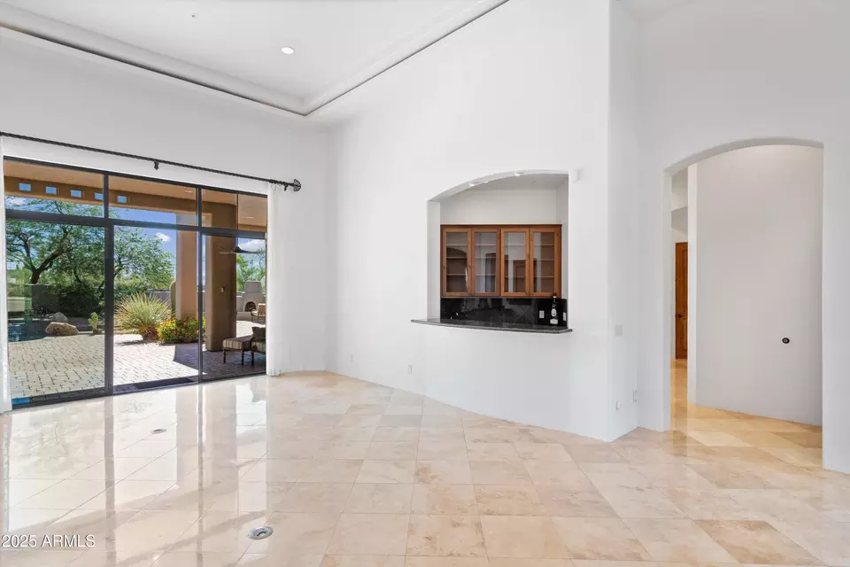 Living - 8300 E Dixileta Dr #235, Scottsdale, AZ 85266 photo 3 of 9