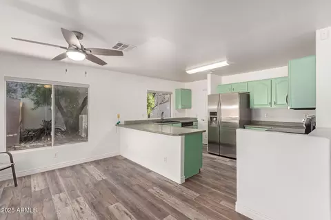 Kitchen - 1226 E Wahalla Ln, Phoenix, AZ 85024 photo 1 of 5