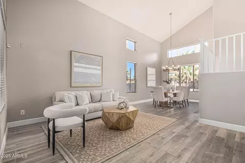2224 W Olive Way, Chandler, AZ 85248