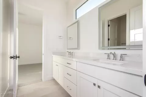 Bath - 1633 E Minton St, Mesa, AZ 85203 photo 5 of 8