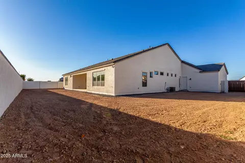 Exterior - 1633 E Minton St, Mesa, AZ 85203 photo 6 of 7