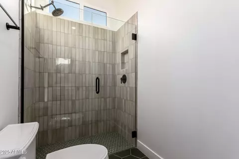 Bath - 1633 E Minton St, Mesa, AZ 85203 photo 8 of 8