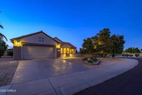15702 W Linksview Dr, Surprise, AZ 85374