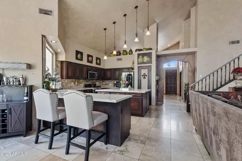 Kitchen - 764 E Irma Ln, Phoenix, AZ 85024 photo 4 of 7