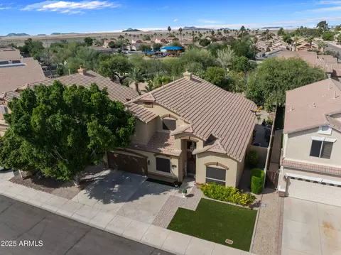 View/Area - 764 E Irma Ln, Phoenix, AZ 85024 photo 1 of 3