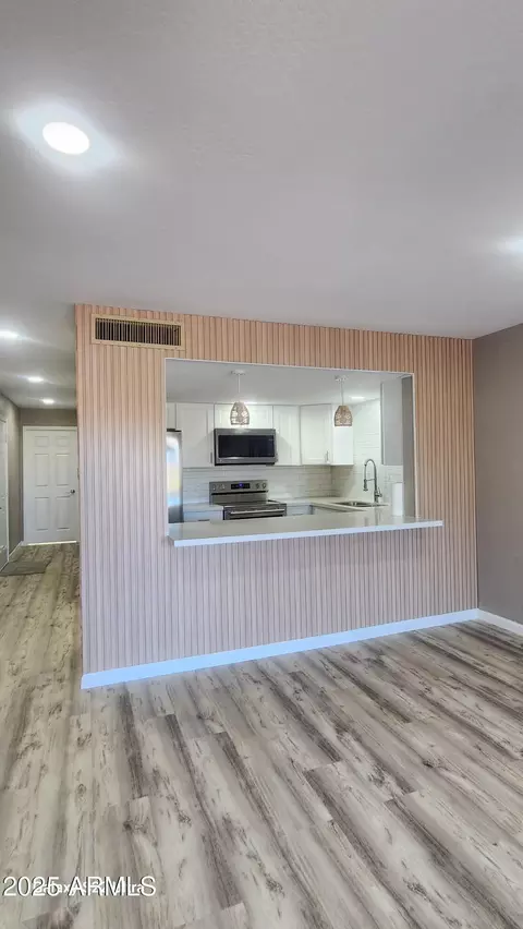 7830 E Park View Dr, Mesa, AZ 85208 photo 3