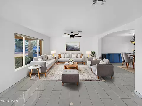 Living - 8414 E Orange Blossom Ln, Scottsdale, AZ 85250 photo 1 of 3