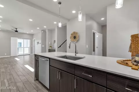 Kitchen - 2727 E Thomas Rd #9, Phoenix, AZ 85016 photo 5 of 5