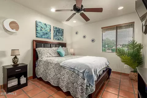 Bedroom - 1513 E Greenway St, Mesa, AZ 85203 photo 4 of 5