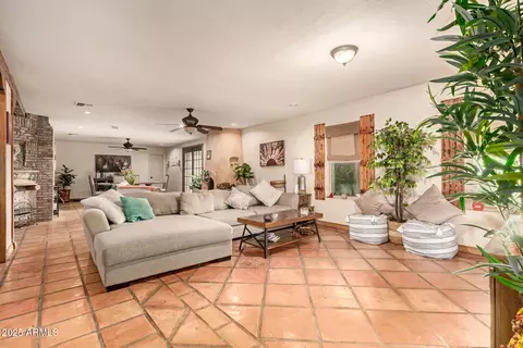 Living - 1513 E Greenway St, Mesa, AZ 85203 photo 2 of 2