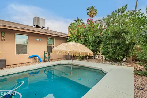 Exterior - 1513 E Greenway St, Mesa, AZ 85203 photo 7 of 7