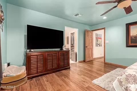 Bedroom - 1513 E Greenway St, Mesa, AZ 85203 photo 2 of 5