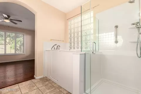Bath - 4324 E Patrick Ct, Gilbert, AZ 85295 photo 2 of 3