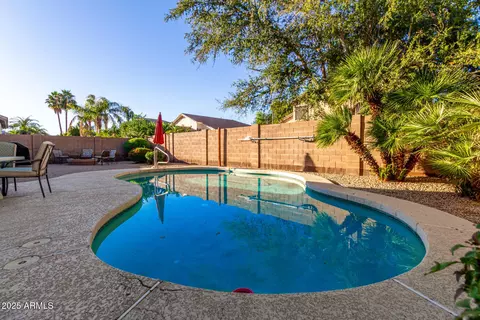 Exterior - 4324 E Patrick Ct, Gilbert, AZ 85295 photo 8 of 10