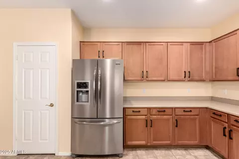 Kitchen - 4324 E Patrick Ct, Gilbert, AZ 85295 photo 2 of 3