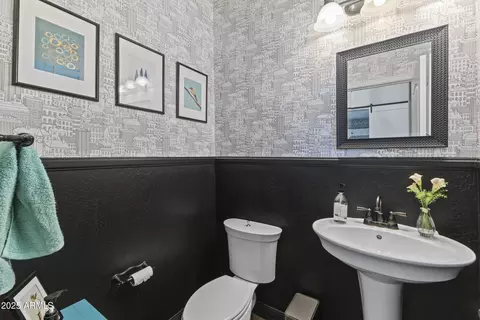 Bath - 3300 E Anika Dr, Gilbert, AZ 85298 photo 6 of 8