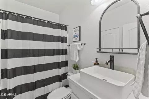 Bath - 3300 E Anika Dr, Gilbert, AZ 85298 photo 7 of 8