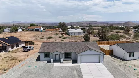 20182 E Mesa Verde Rd, Mayer, AZ 86333