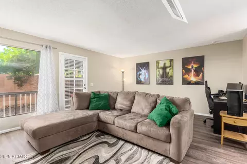 Living - 815 E Grovers Ave #62, Phoenix, AZ 85022 photo 1 of 2