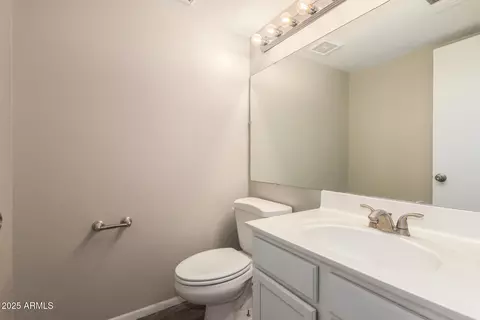 Bath - 815 E Grovers Ave #62, Phoenix, AZ 85022 photo 1 of 3