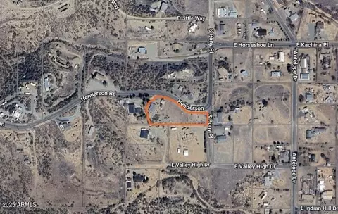 11965 E Henderson Rd, Dewey, AZ 86327 photo 2