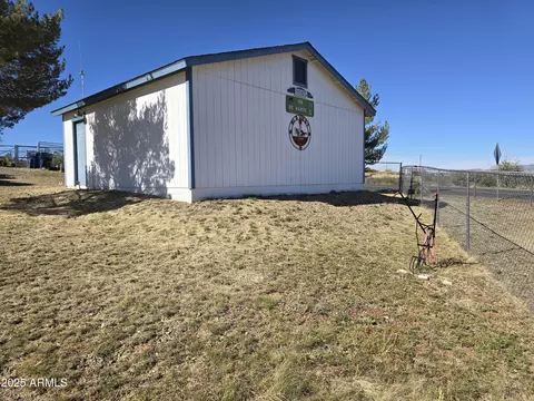 11965 E Henderson Rd, Dewey, AZ 86327 photo 11