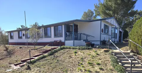11965 E Henderson Rd, Dewey, AZ 86327