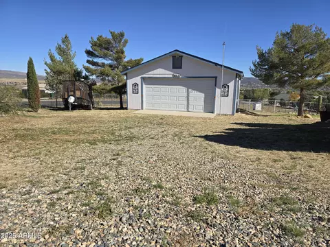 11965 E Henderson Rd, Dewey, AZ 86327 photo 9