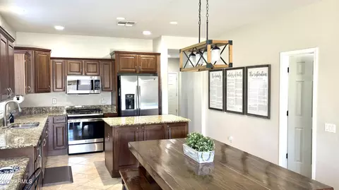 Kitchen - 10909 E Sentiero Ave, Mesa, AZ 85212 photo 3 of 3