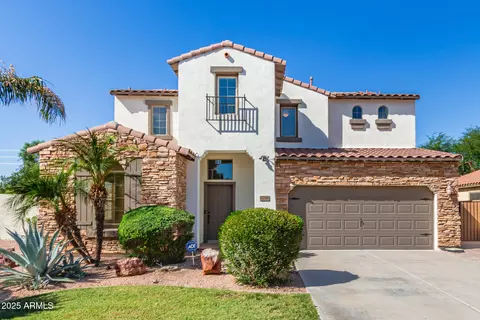 6756 S Seton Ave, Gilbert, AZ 85298