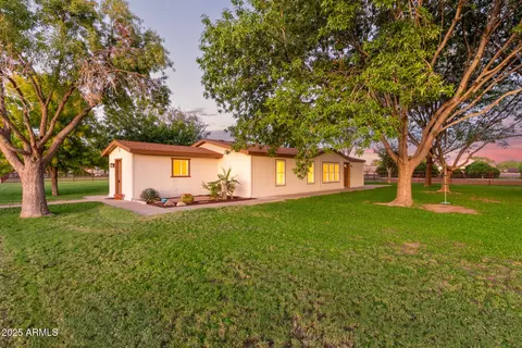 2562 E Joy Dr, San Tan Valley, AZ 85140