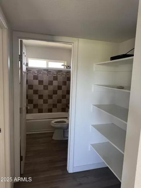 Bath - 128 W Winston Dr, Phoenix, AZ 85041 photo 1 of 2