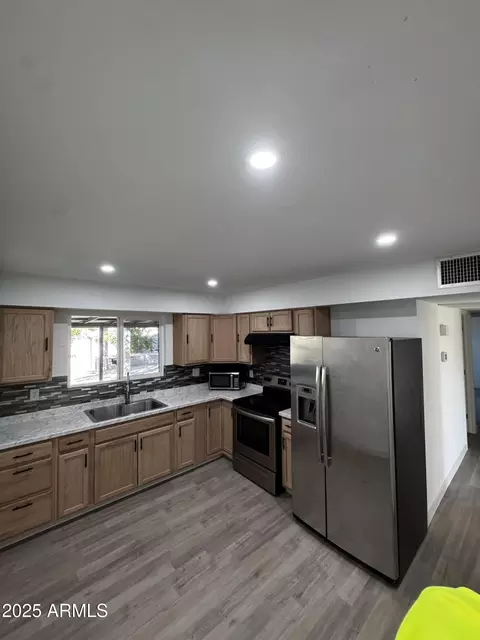Kitchen - 128 W Winston Dr, Phoenix, AZ 85041 photo 1 of 3